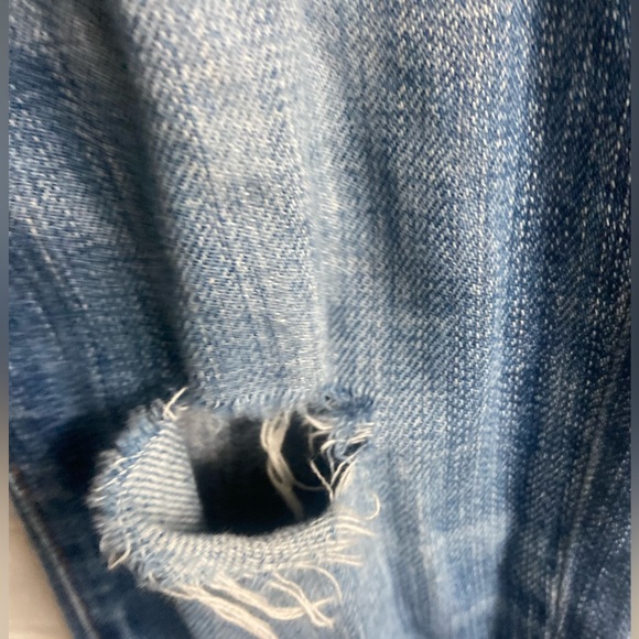 Ripped knee jeans - Picture 3 of 5